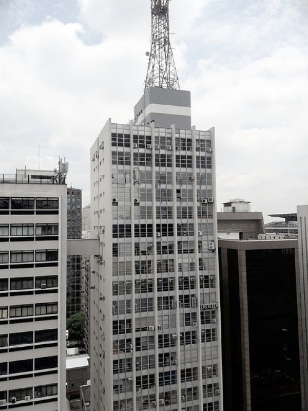 住宅公設瑕疵與公寓大廈管理